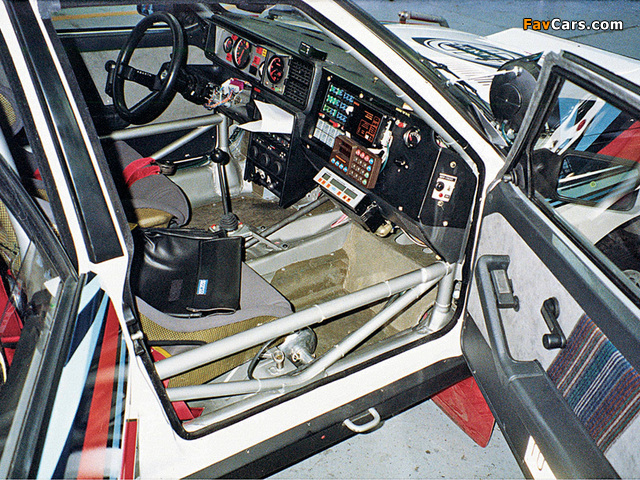 Pictures of Lancia Delta HF Integrale Gruppo A SE044 (1988–1989) (640 x 480)