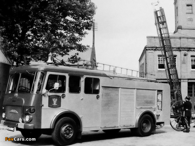 Albion CH13AXL Fire Chief (1964) images (640 x 480)