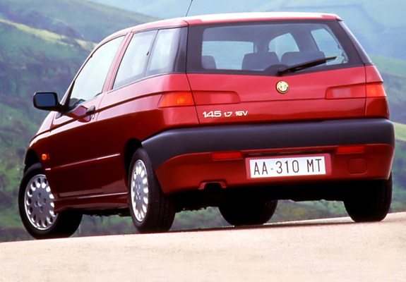 Photos of Alfa Romeo 145 930A (1994–1999)