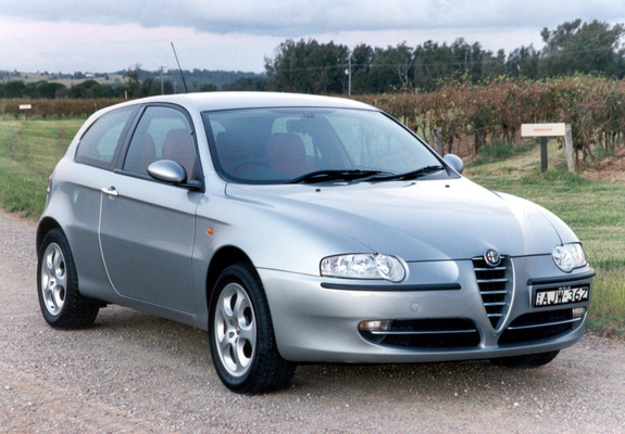Alfa Romeo 147 3-door AU-spec 937A (2001–2004) images