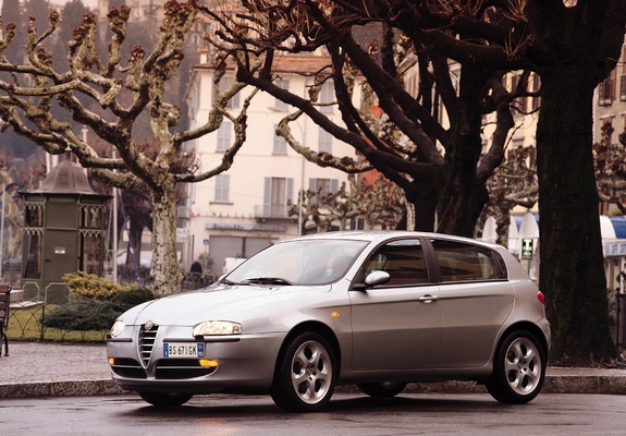 Alfa Romeo 147 5-door 937B (2001–2004) images