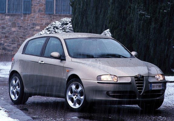 Alfa Romeo 147 5-door 937B (2001–2004) images