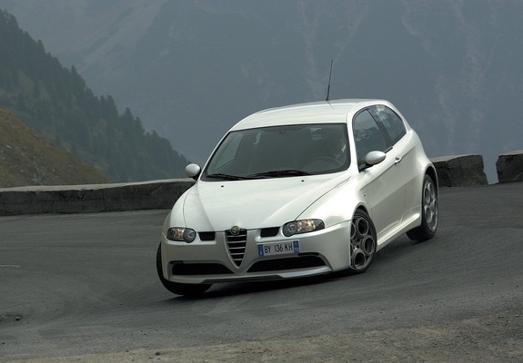 Alfa Romeo 147 GTA 937A (2002–2005) images