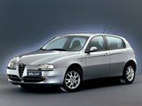 Images of Alfa Romeo 147 5-door 937B (2001–2004)