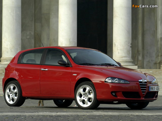 Photos of Alfa Romeo 147 5-door 937B (2004–2010) (640 x 480)