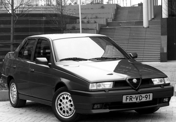 Photos of Alfa Romeo 155 Q4 167 (1992–1995)
