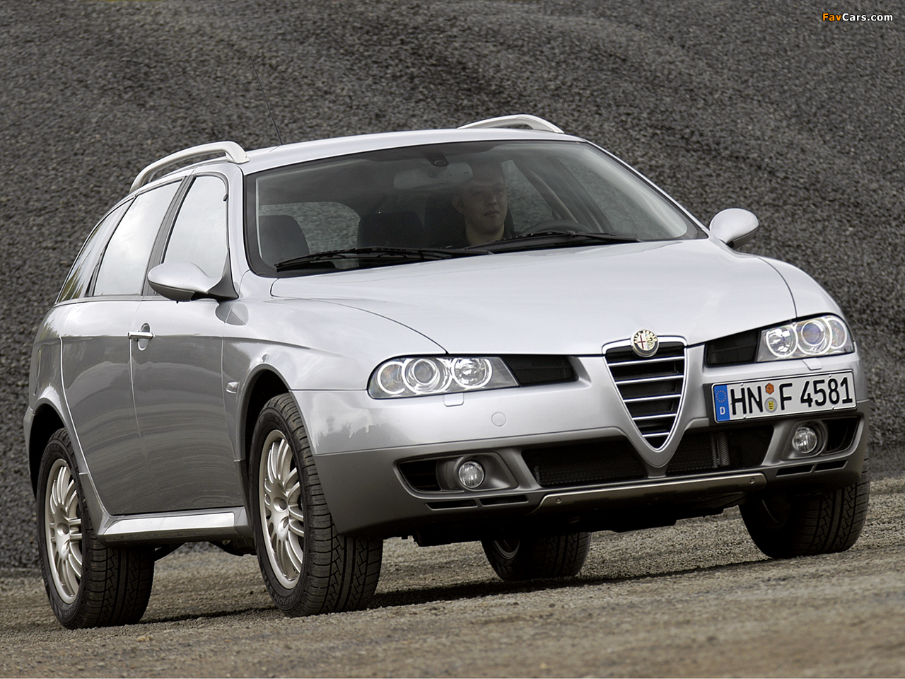 Alfa Romeo 156 Crosswagon Q4 932B (2004–2007) photos (1280 x 960)