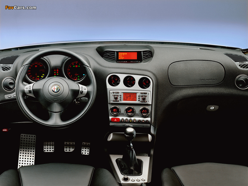 Photos of Alfa Romeo 156 Sportwagon GTA 932B (2002–2005) (800 x 600)