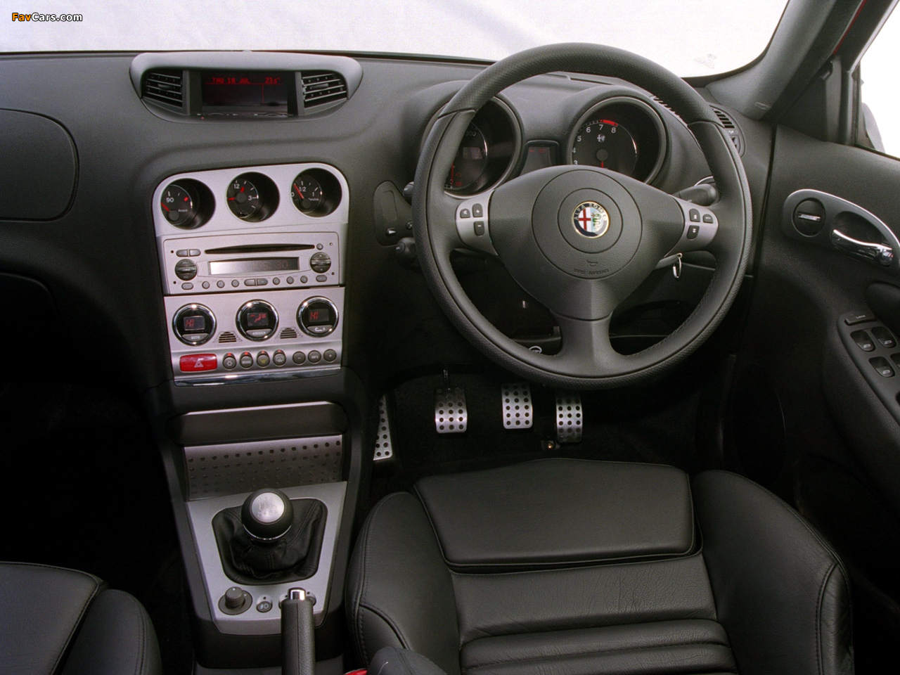 Pictures of Alfa Romeo 156 GTA AU-spec 932A (2002–2003) (1280 x 960)