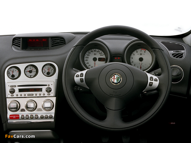 Alfa Romeo 156 UK-spec 932A (2002–2003) wallpapers (640 x 480)