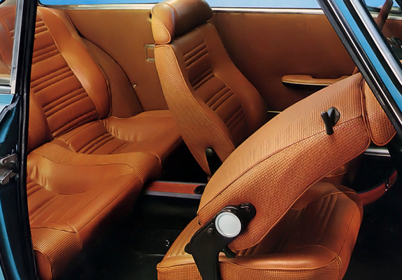 Alfa Romeo 1750 GT Veloce 105 (1970–1971) images