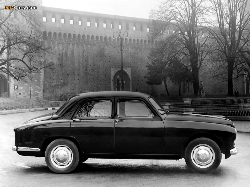 Photos of Alfa Romeo 1900 Berlina 1483 (1950–1954) (800 x 600)