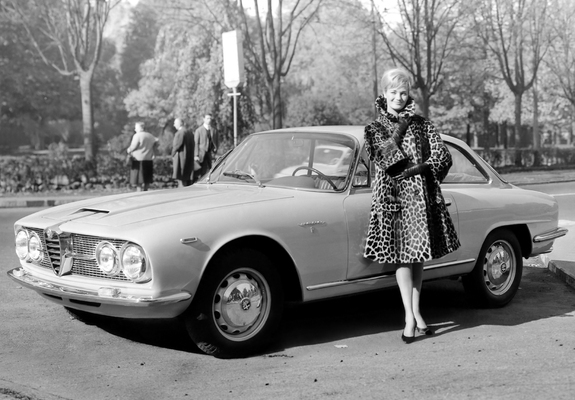Alfa Romeo 2600 Sprint 106 (1962–1966) pictures