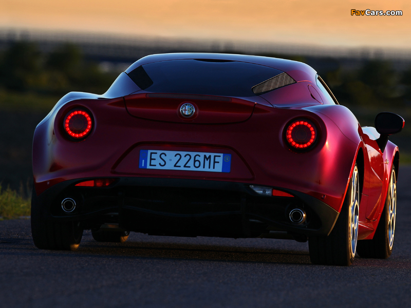 Photos of Alfa Romeo 4C Worldwide (960) 2013 (800 x 600)