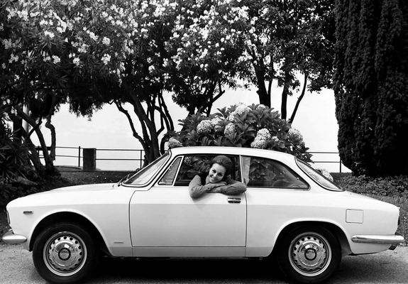 Pictures of Alfa Romeo Giulia Sprint GT 105 (1963–1966)