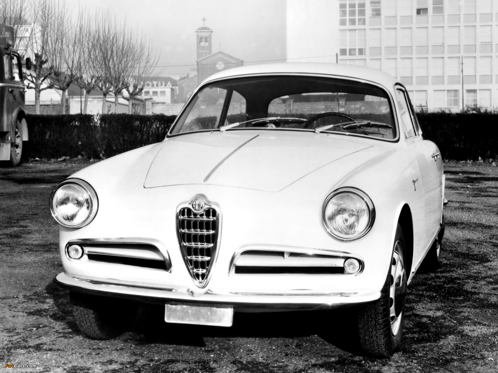 Images of Alfa Romeo Giulietta Sprint Veloce 750 (1956–1958) (1600 x 1200)