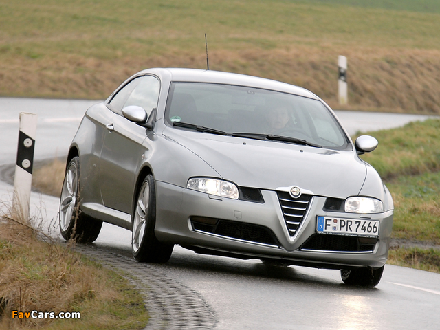 Alfa Romeo GT Quadrifoglio Verde 937 (2008–2010) images (640 x 480)