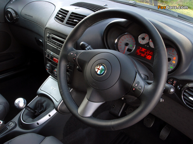 Alfa Romeo GT AU-spec 937 (2007–2010) photos (640 x 480)