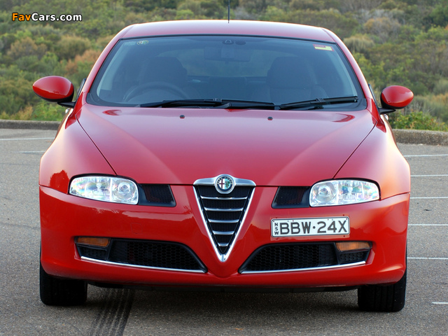 Images of Alfa Romeo GT AU-spec 937 (2007–2010) (640 x 480)