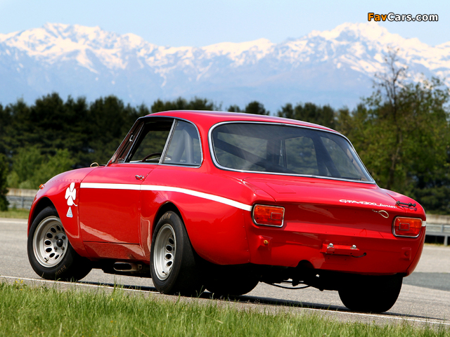 Images of Alfa Romeo GTA 1300 Junior Corsa 105 (1968–1972) (640 x 480)