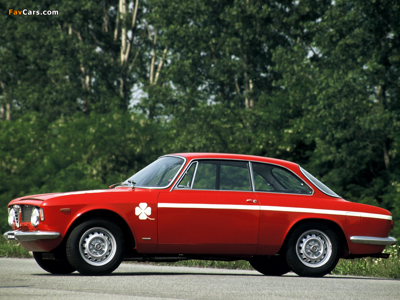 Photos of Alfa Romeo GTA 1300 Junior 105 (1968–1972) (800 x 600)