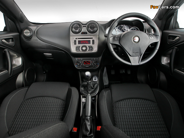 Alfa Romeo MiTo Quadrifoglio Verde ZA-spec 955 (2010–2011) images (640 x 480)