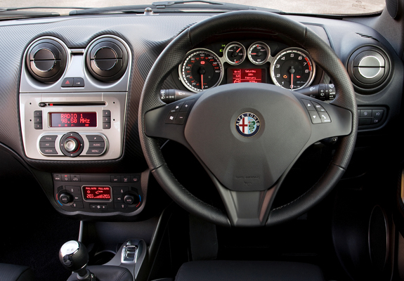 Alfa Romeo MiTo Cloverleaf 955 (2010–2011) pictures