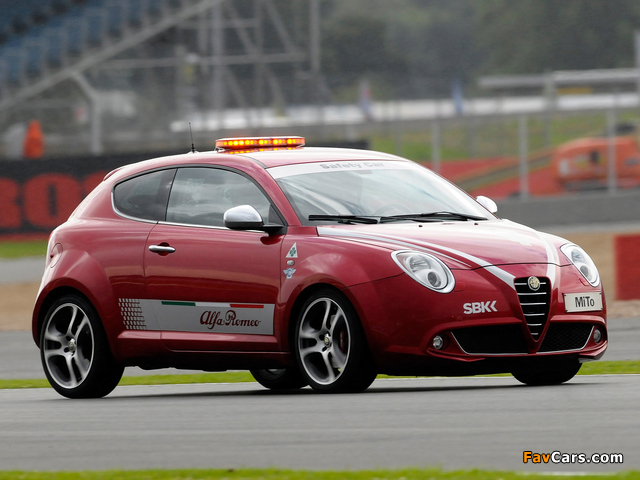 Photos of Alfa Romeo MiTo Quadrifoglio Verde SBK Safety Car 955 (2011) (640 x 480)