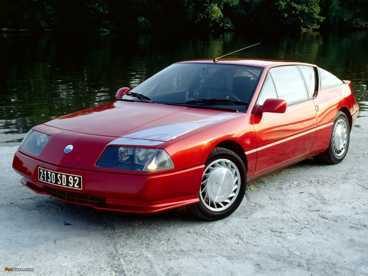 Pictures of Renault Alpine GTA V6 Turbo (1985–1991) (1280 x 960)