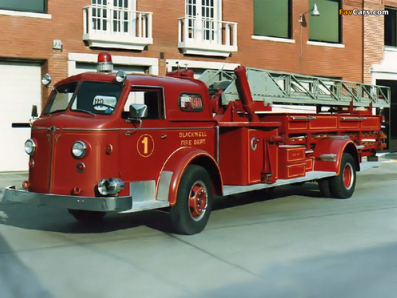 American LaFrance 700 Series Lift (1945–1959) images (800 x 600)