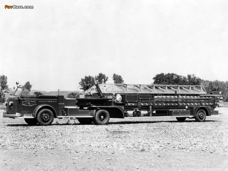 Photos of American LaFrance 700 Series Lift (1945–1959) (800 x 600)