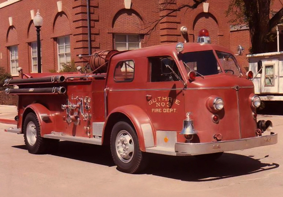 Pictures of American LaFrance 700 Series (1945–1959)