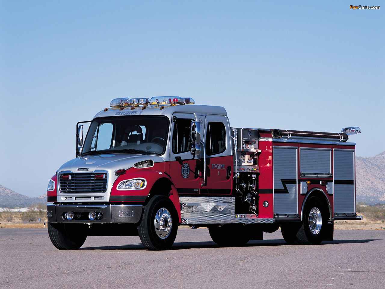 Freightliner Business Class M2 106 Crew Cab (2002) wallpapers (1280 x 960)