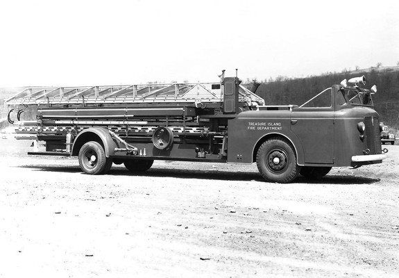 Images of American LaFrance M-575 JOX (1938–1946)