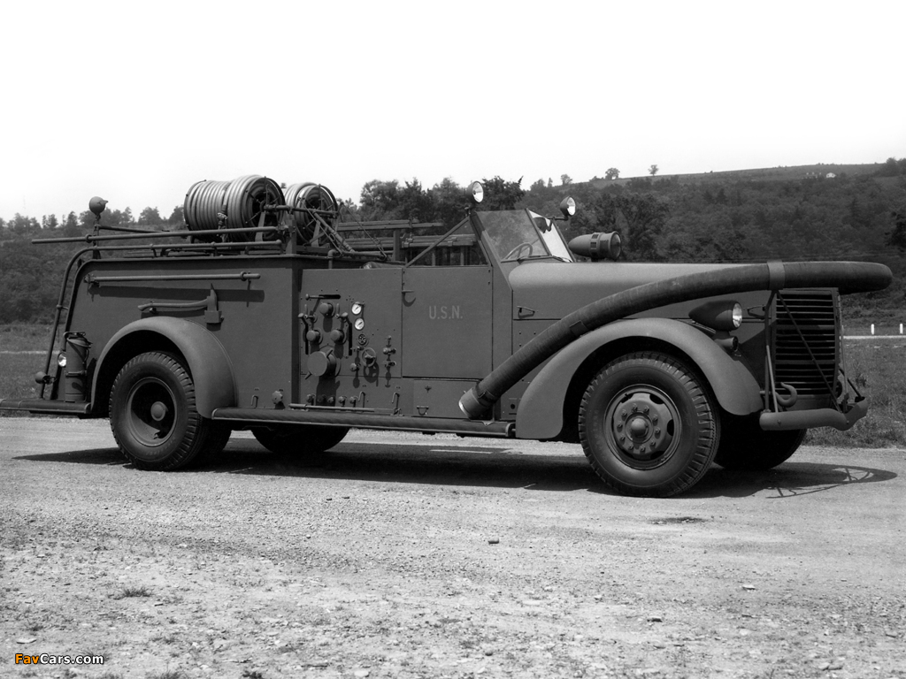 Photos of American LaFrance Type 600 (1941–1946) (1024 x 768)
