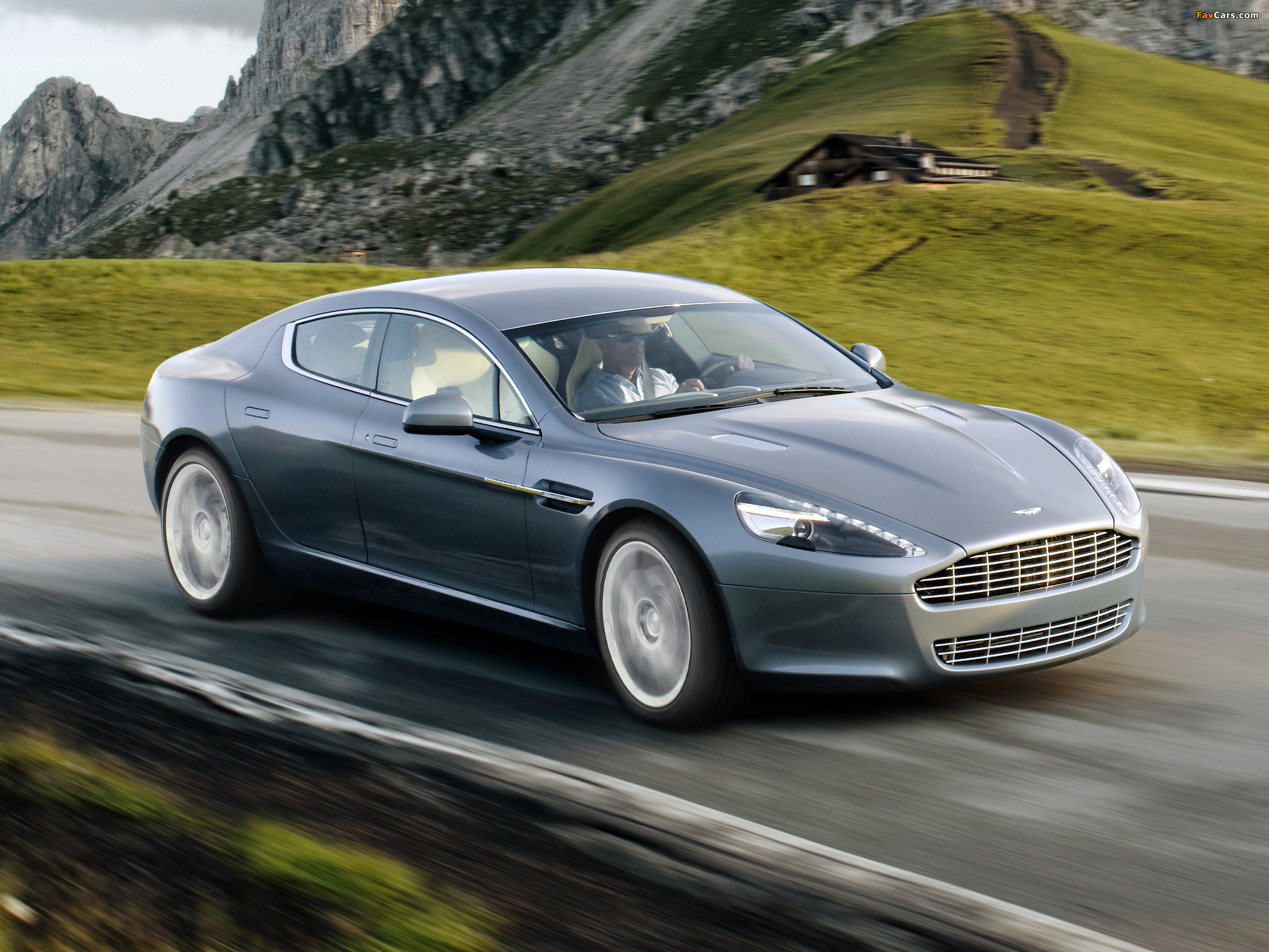 A Luxurious Blend Of Performance And Style: The Aston Martin Rapide