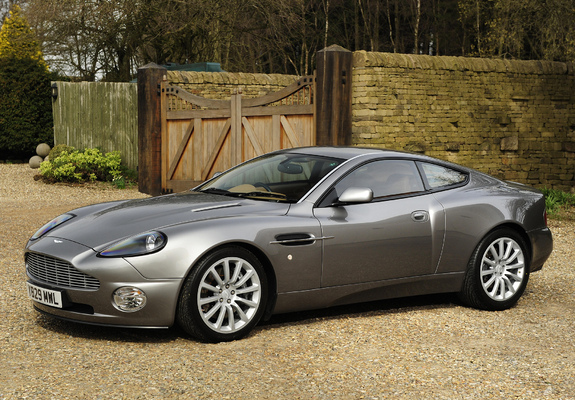 Aston Martin V12 Vanquish UK-spec (2001–2006) photos