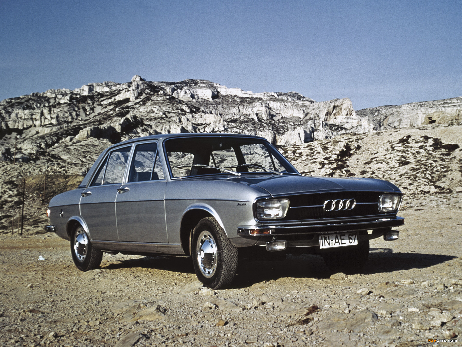 Photos of Audi 100 LS C1 (1968-1973) (1600x1200)