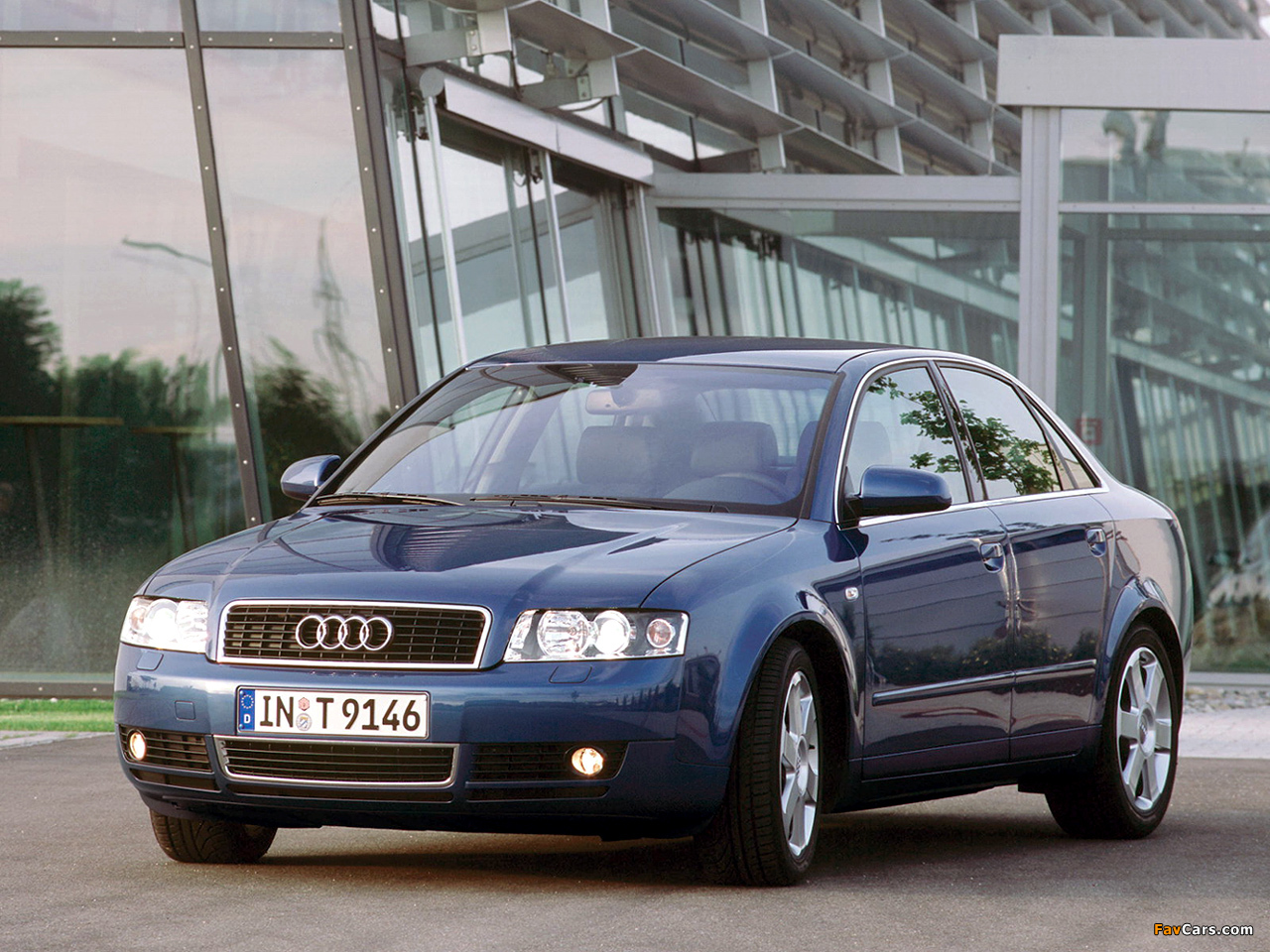 Купить стекло ауди а4. Audi a4 b4 2000. Audi a4 b6 2000. Ауди а4 quattro 2001. Audi a4 b6 2001-2005.