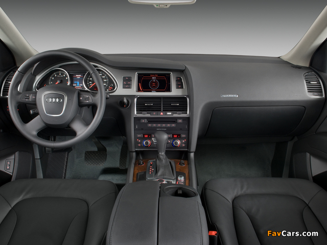 Audi Q7 4.2 quattro US-spec 2006–09 images (640 x 480)