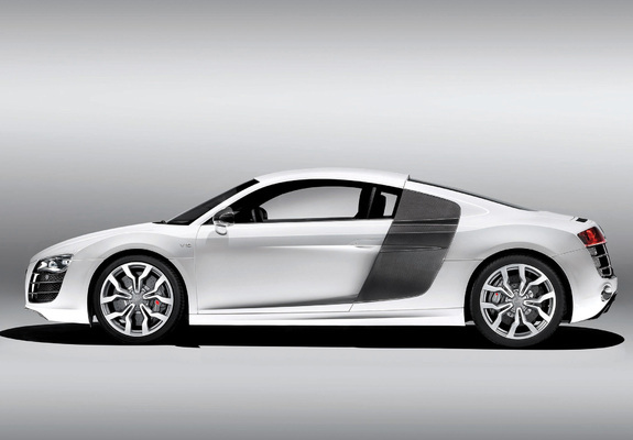 Audi R8 V10 2009–12 images