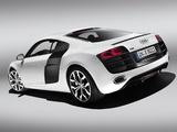 Audi R8 V10 2009–12 photos