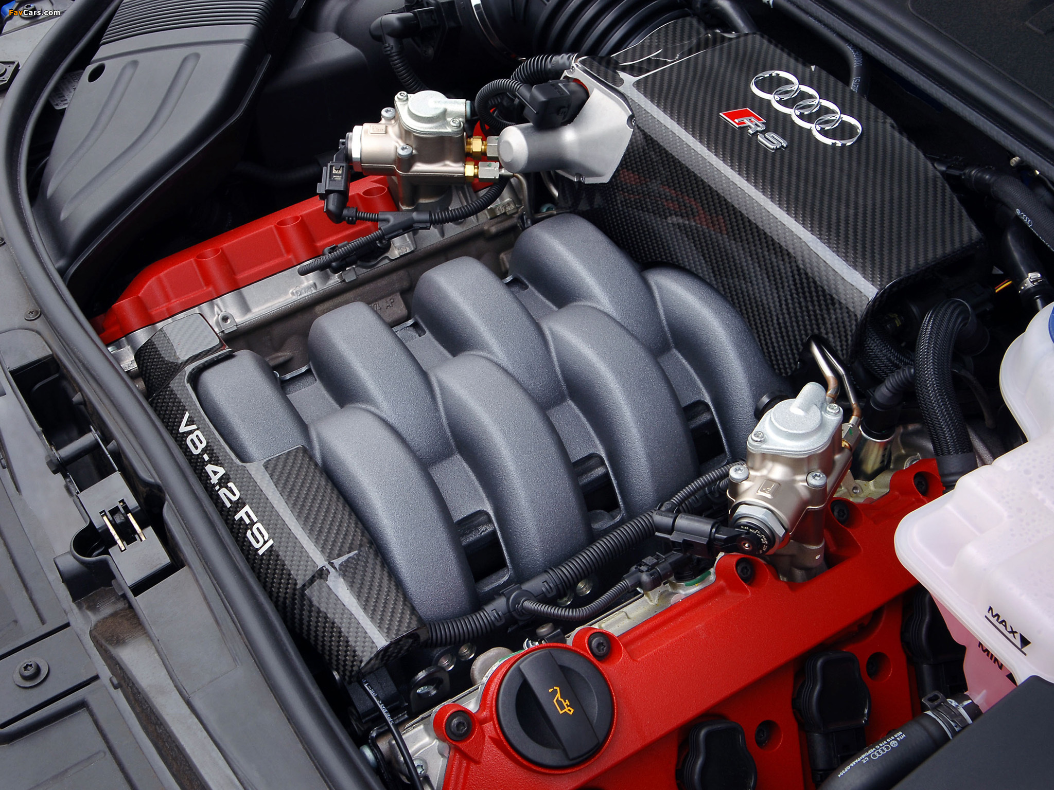 Temp v8. Audi rs4 b7. Audi rs4 b7 мотор. Audi rs4 engine. Мотор Ауди RS 4.