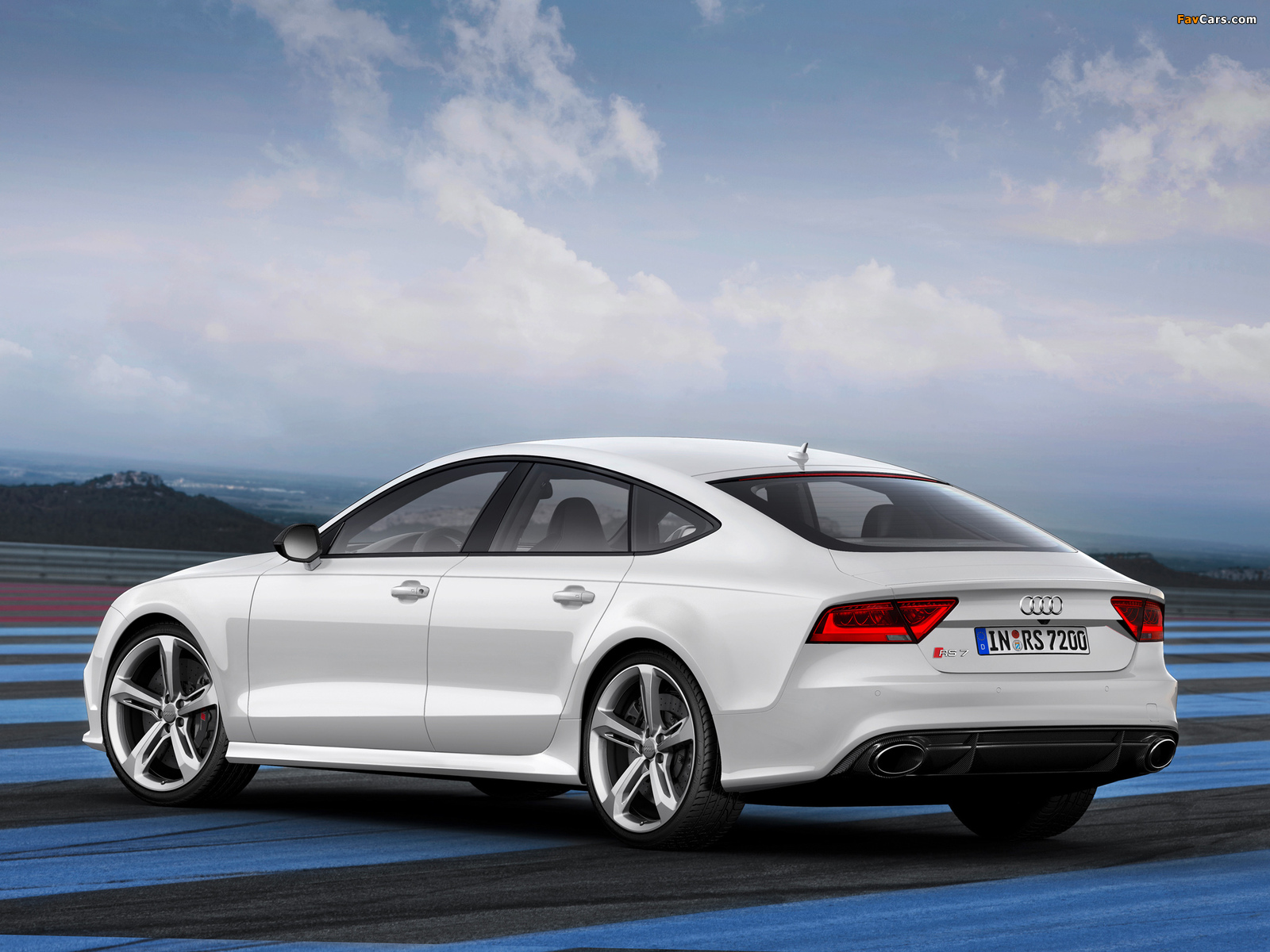 Images of Audi RS7 Sportback 2013 (1600 x 1200)