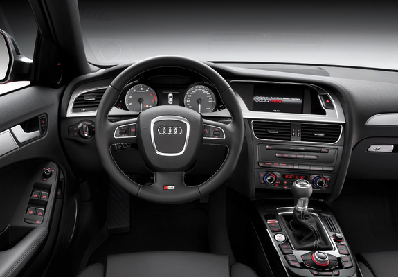 Audi S4 Sedan (B8,8K) 2009–11 images