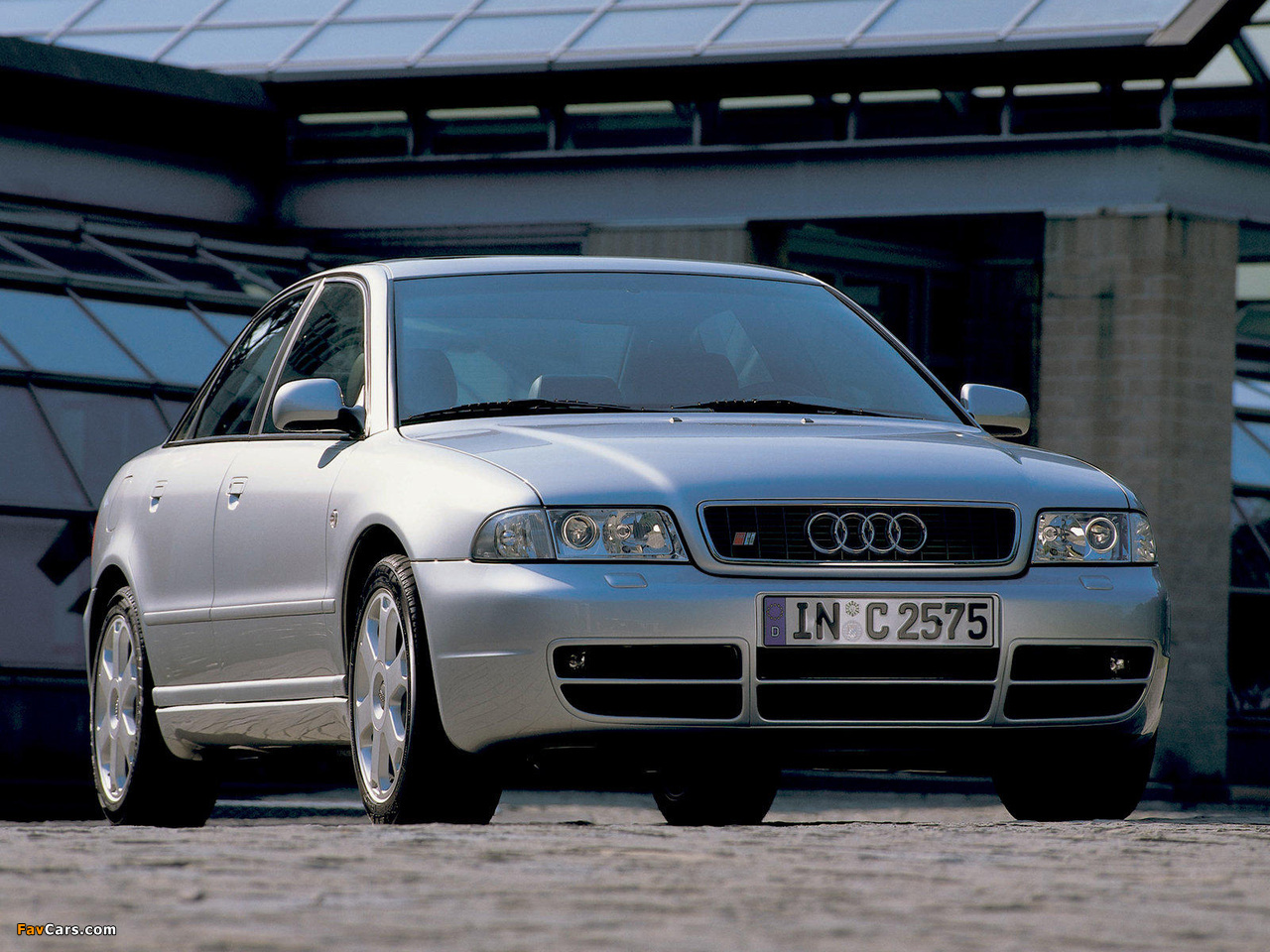 Images of Audi S4 Sedan (B5,8D) 1997–2002 (1280 x 960)