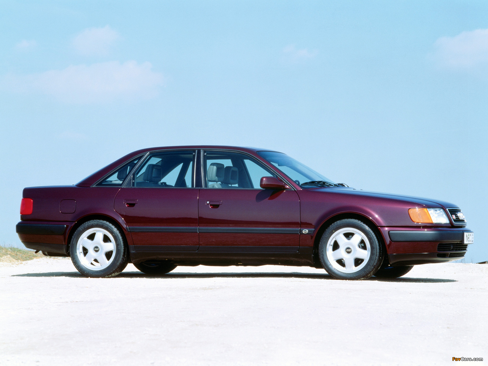 Photos of Audi S4 Sedan (4A,C4) 1991–94 (1600 x 1200)
