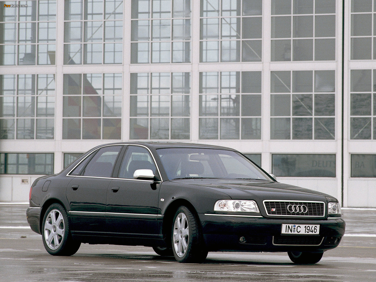 Images of Audi S8 (D2) 1999-2002 (1600x1200)