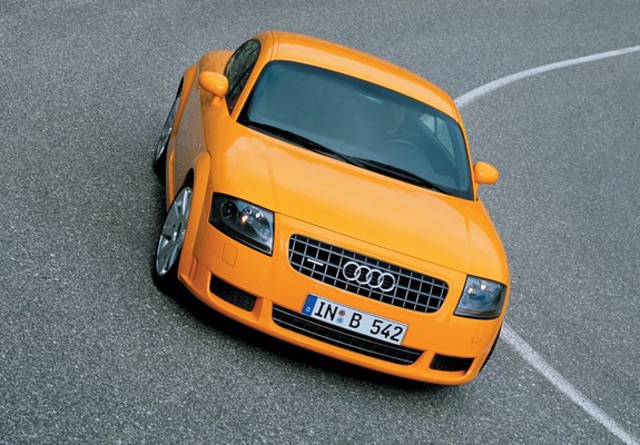 Photos of Audi TT 3.2 quattro Coupe (8N) 2003–06
