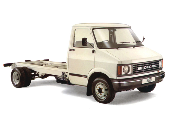 Bedford CF2/350 Chassis Cab 1980–86 wallpapers